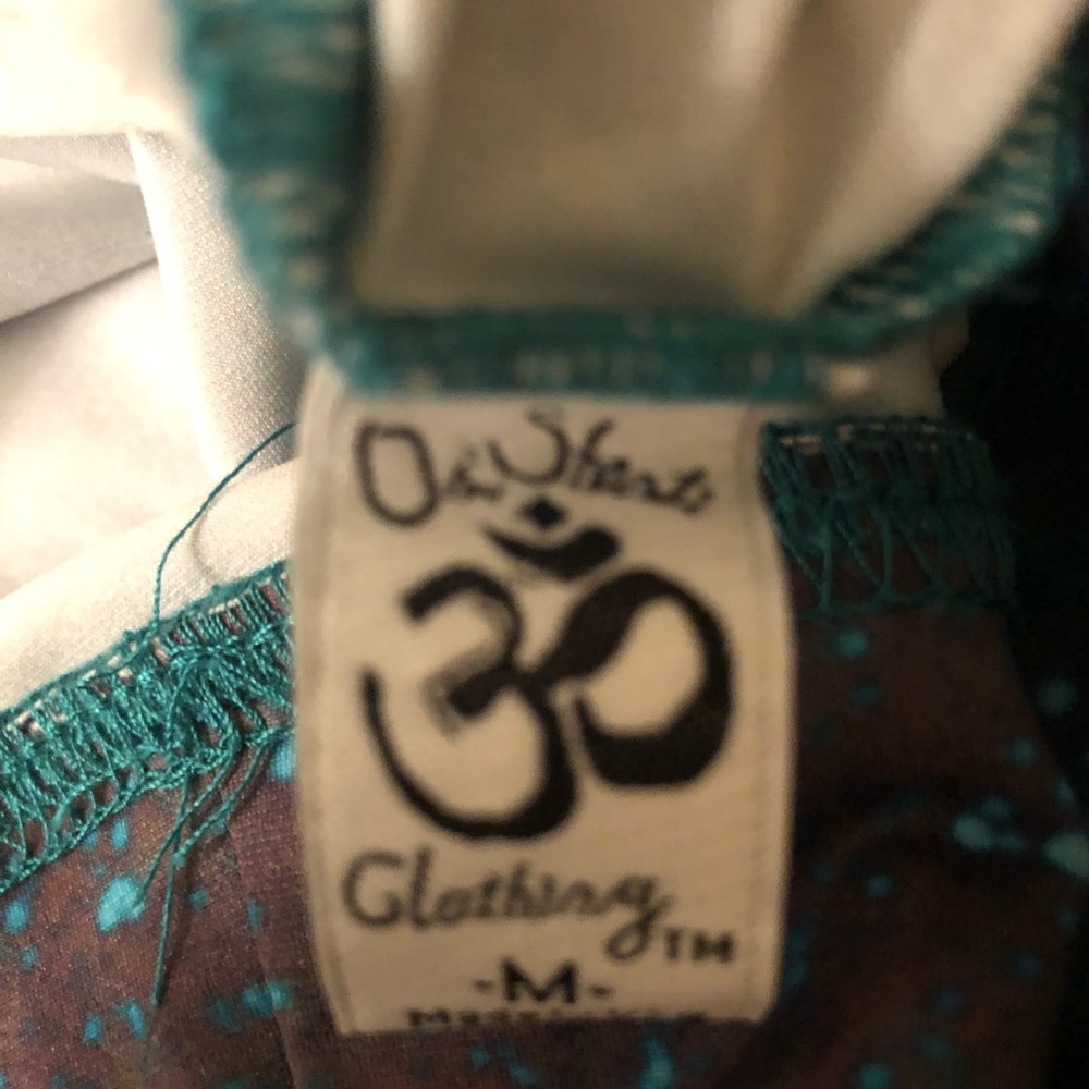 Om shanti yoga leggings